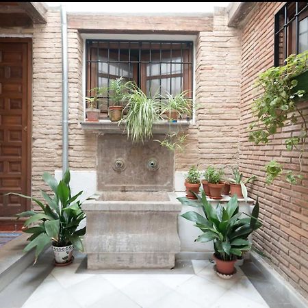 Atico Con Terracita Y Vistas Alhambra, Centro Apartment Granada Luaran gambar