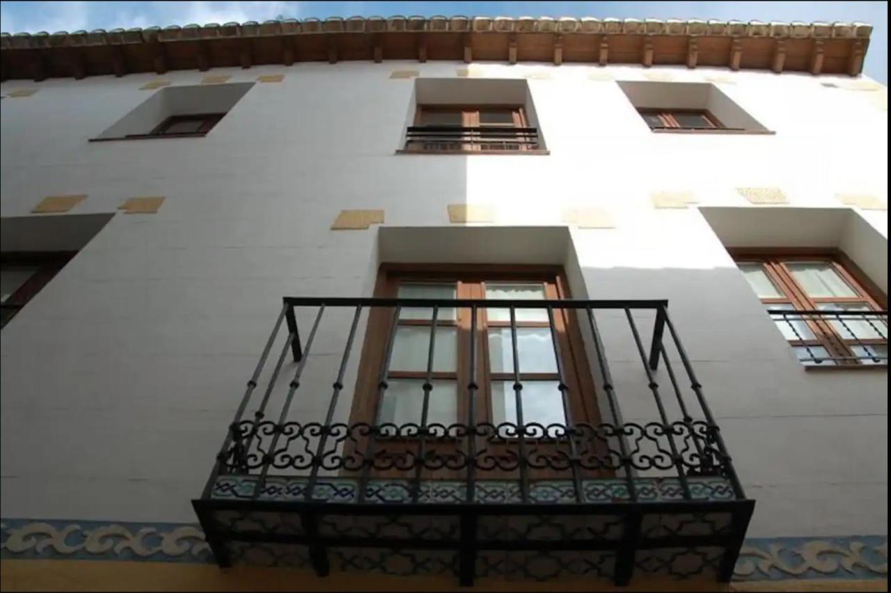 Atico Con Terracita Y Vistas Alhambra, Centro Apartment Granada Luaran gambar